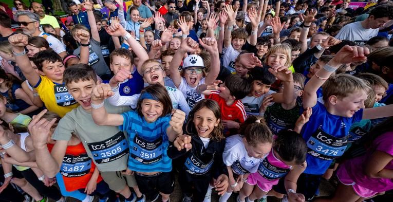 Crowd shot of the 2024 TCS Mini London Marathon