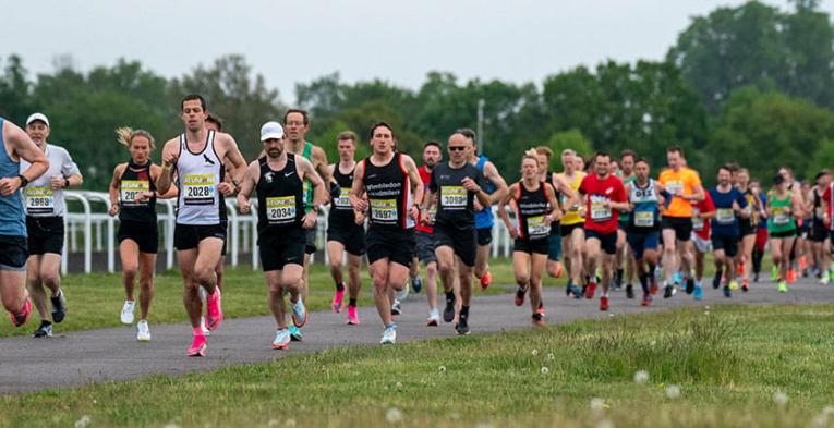 Runners at the Reunion 5K at Kempton Park race course