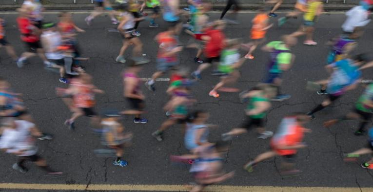 Runners start their Virgin Money London Marathon journey