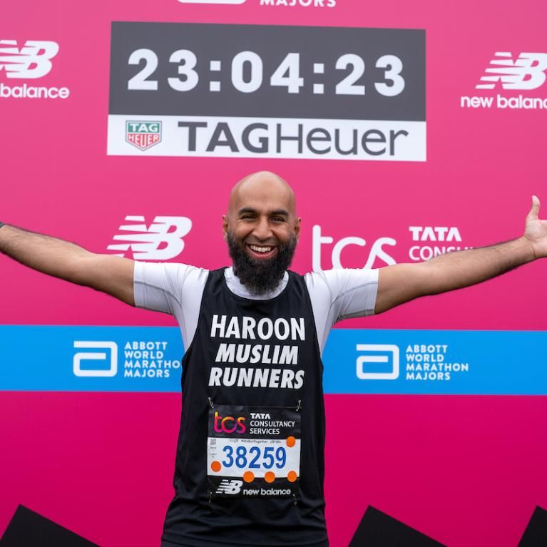 Haroon Mota, founder of Muslim Runners, at the start of the TCS London Marathon