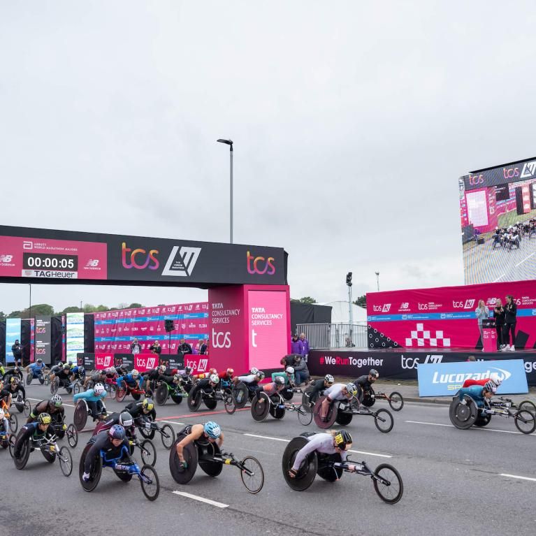 Elite wheelchair athletes starting the TCS London Marathon