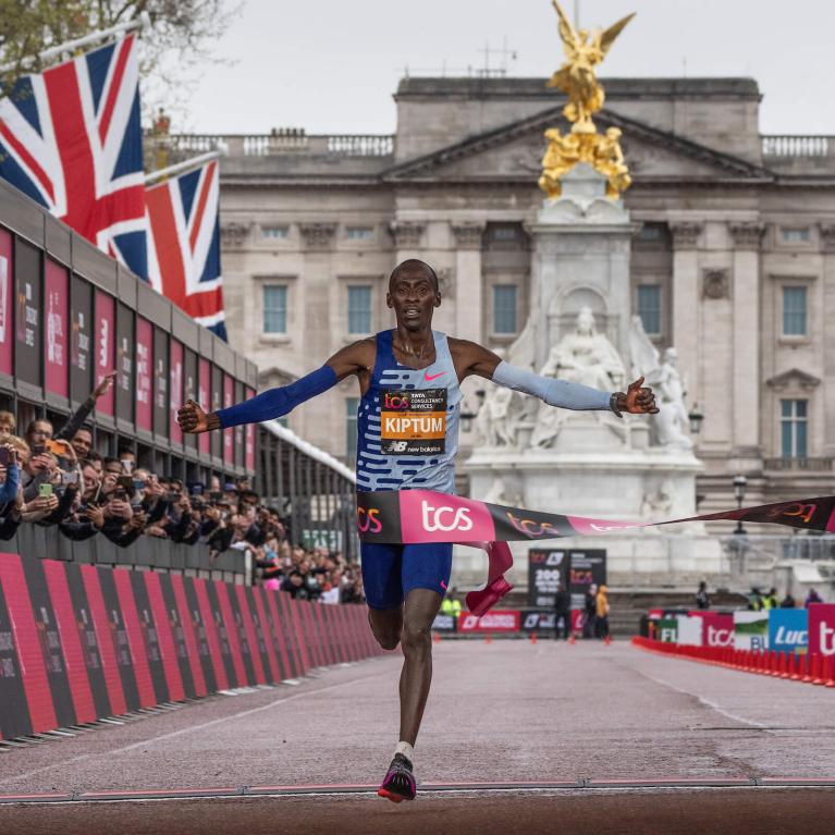 Kelvin Kiptum wins the 2023 TCS London Marathon elite men's race