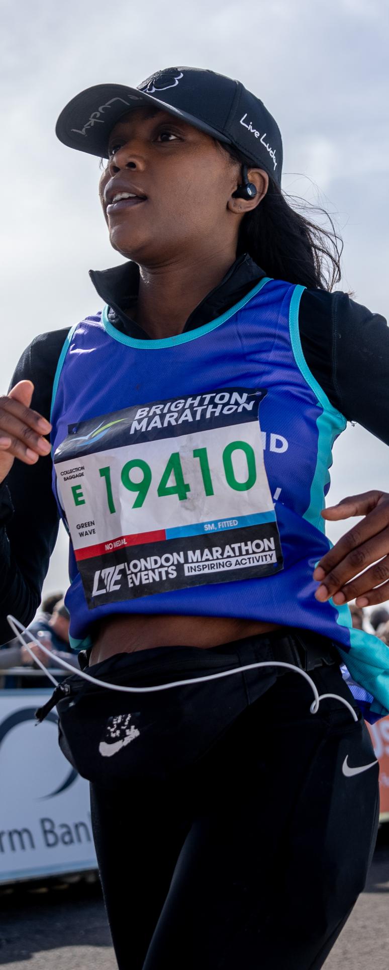 Women running brighton marathon